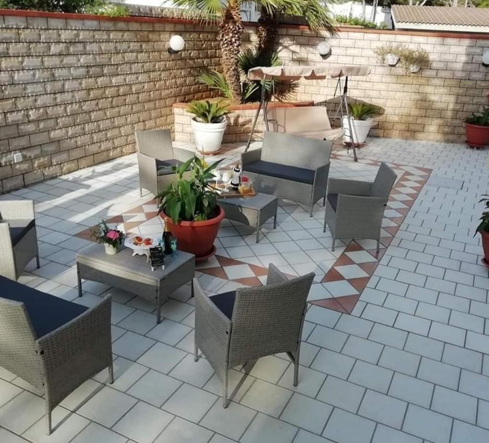 Dolcesosta B&B Marina Di Pulsano Ngoại thất bức ảnh