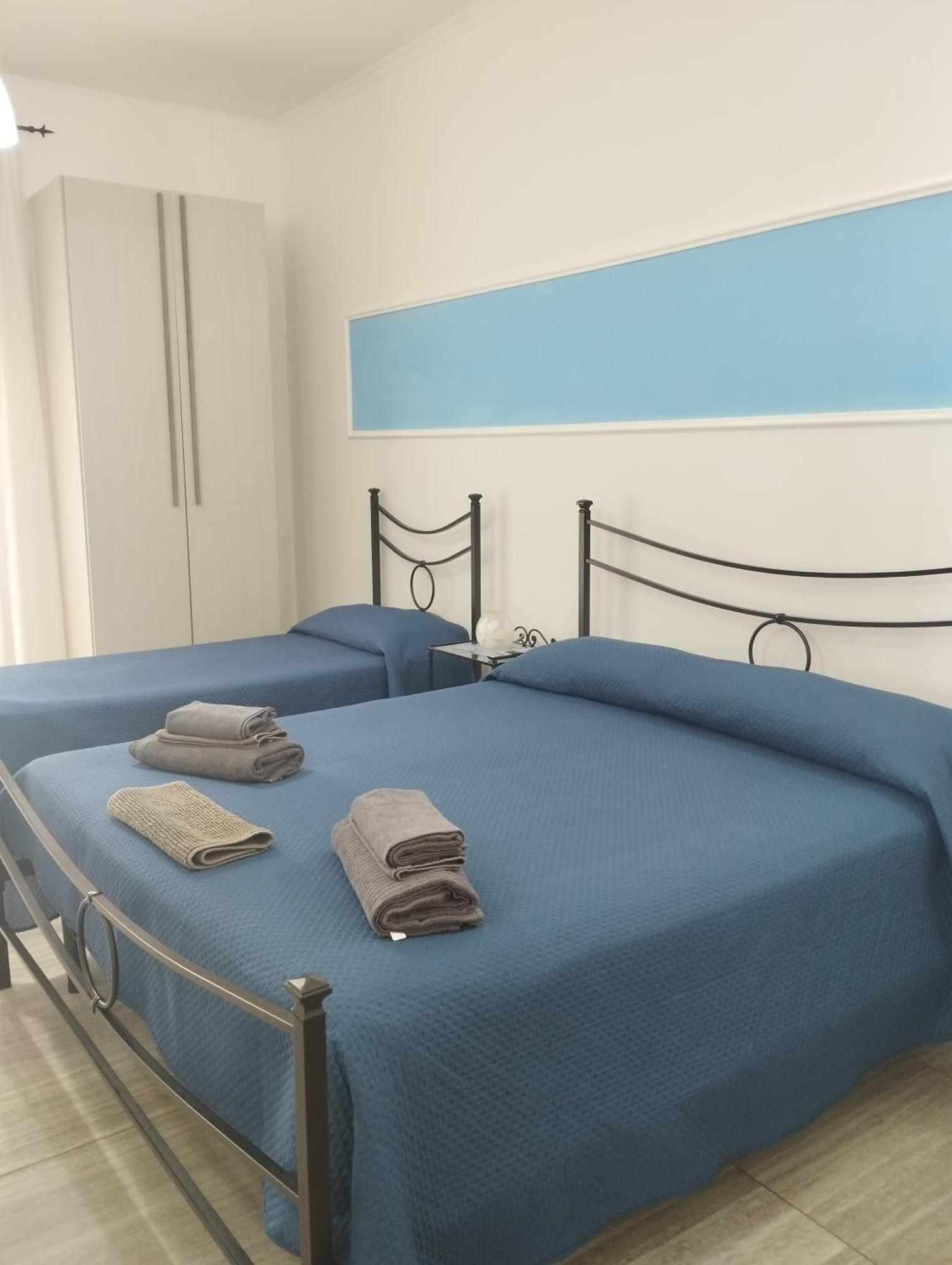 Dolcesosta B&B Marina Di Pulsano Phòng bức ảnh